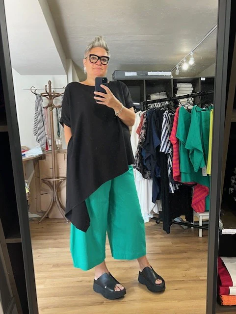 Balloon - Green Linen Mix Trousers - Image 2