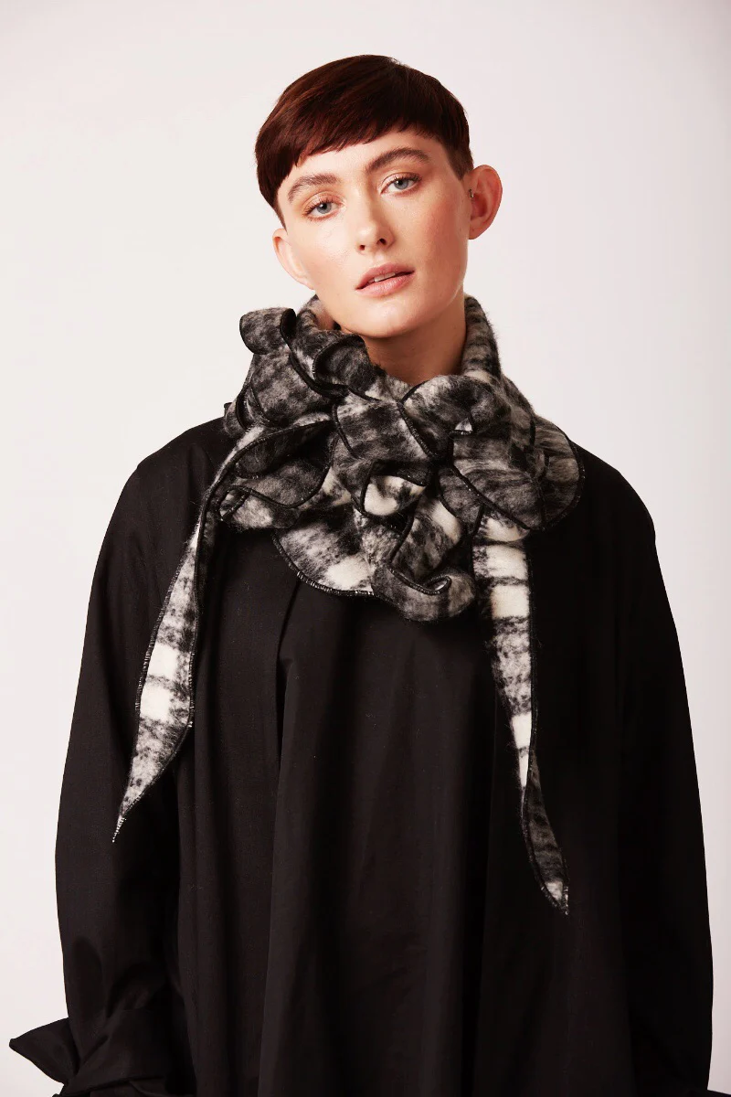 Harper - Soft fluffy winter scarf - Image 3