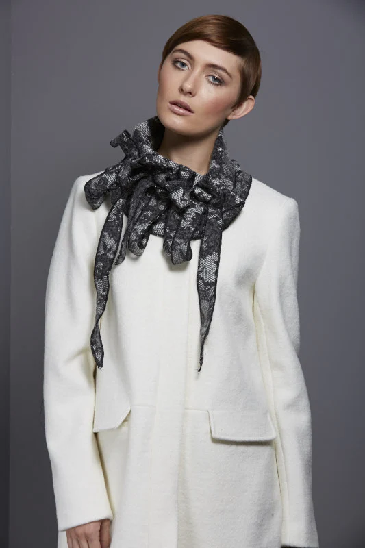 Lacey-Luxury Lace collar - Image 2